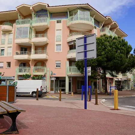 Quartier Latin-11 By Interhome